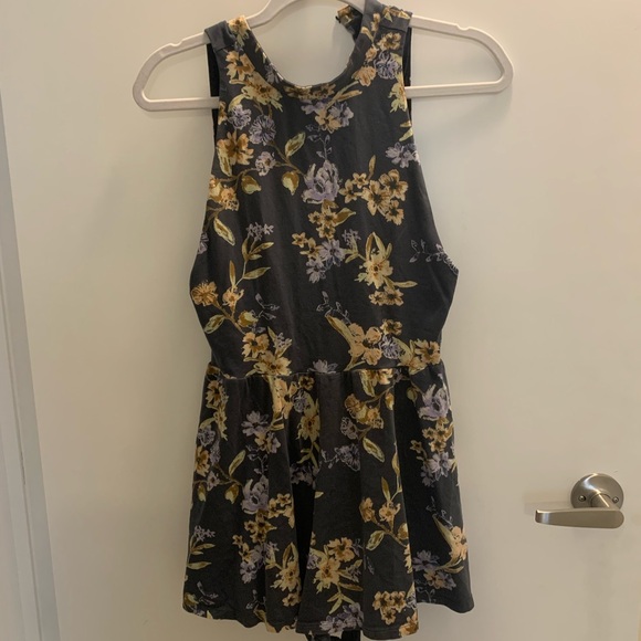 Urban Outfitters Kimchi Blue Floral Romper - Small - Picture 1 of 3